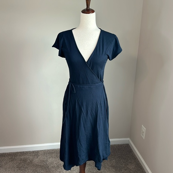Express Dresses & Skirts - Express Navy Wrap Dress Size Medium